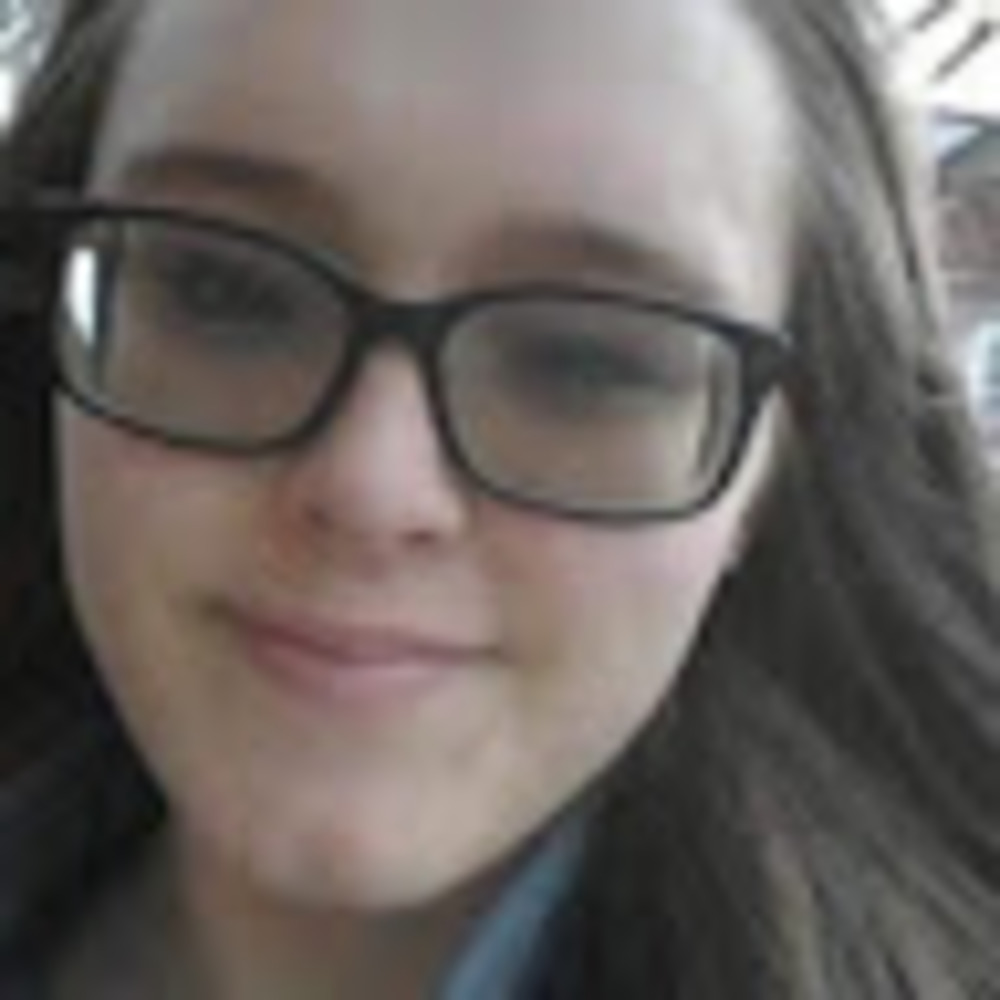 Meet your Posher, Elissa